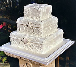 square wedding cake.